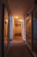 Apartment on B Kondratievskii 12 bld 1