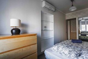 Apartment on B Kondratievskii 12 bld 1