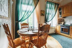 Apartment on Bakhrushina 28