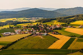 Appartements & Reitschule Fuchsenhof