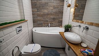 EcoLoft Studios
