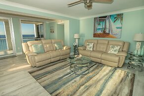 2106 is a Gulf Front 3 bedroom unobstructed views by RedAwning