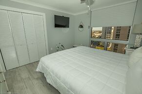 2106 is a Gulf Front 3 bedroom unobstructed views by RedAwning