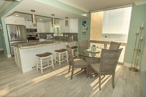 2106 is a Gulf Front 3 bedroom unobstructed views by RedAwning