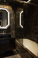 U-Visionary Roma Hotel