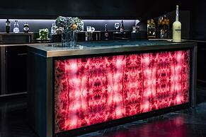 U-Visionary Roma Hotel