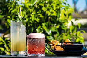 U-Visionary Roma Hotel