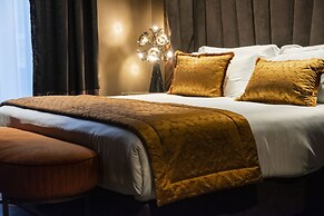 U-Visionary Roma Hotel