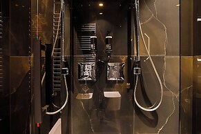 U-Visionary Roma Hotel