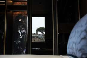 U-Visionary Roma Hotel