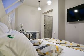 Expecto Apartments