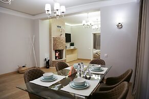 Expecto Apartments