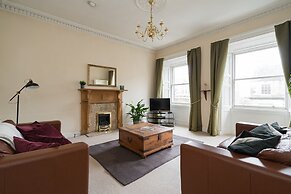 Spacious 3BR New Town Apartment