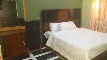 Demeg Hotel And Suites