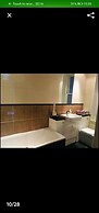 Luxurious 6 bed apartment central London
