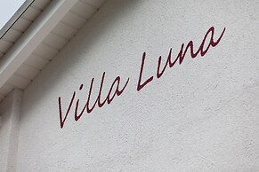 Villa Luna