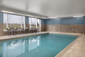 Holiday Inn Express & Suites Aurora by IHG