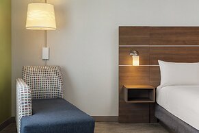Holiday Inn Express & Suites Aurora by IHG