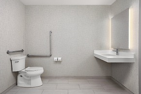 Holiday Inn Express & Suites Aurora by IHG