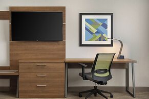 Holiday Inn Express & Suites Aurora by IHG