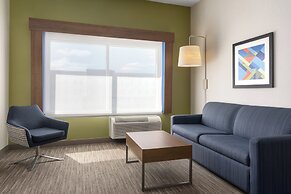 Holiday Inn Express & Suites Aurora by IHG