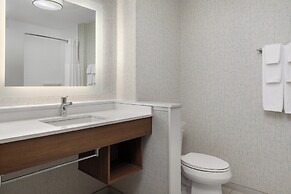 Holiday Inn Express & Suites Aurora by IHG