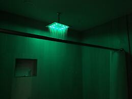 Crystal Inn Downtown