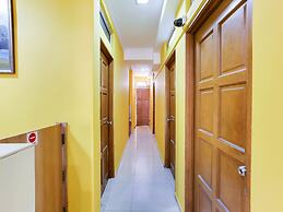 OYO 89406 Lucky Budget Hotel