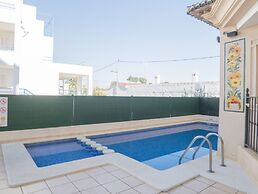 Marineu Los Almendros