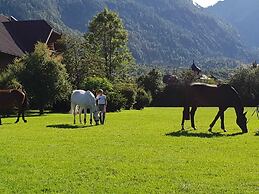 Gutshof Wolfgangsee Resort & Event Hotel