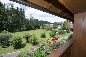 Gutshof Wolfgangsee Resort & Event Hotel