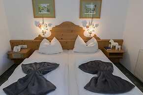 Gutshof Wolfgangsee Resort & Event Hotel