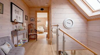 Netherton Farm Lodge