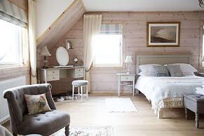 Netherton Farm Lodge