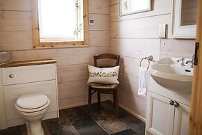 Netherton Farm Lodge