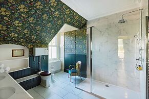 Foyers Lodge