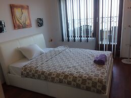 Sea View Rental Front Beach
