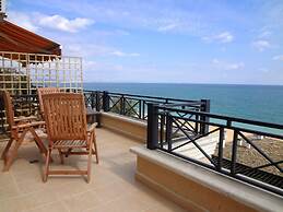 Sea View Rental Front Beach