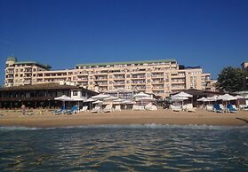Sea View Rental Front Beach