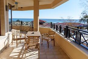 Sea View Rental Front Beach