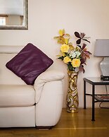 Spacious 2-bedroom Apartment in Mayfair