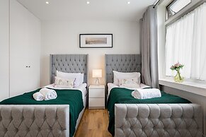 4-bedroom Villa on Marble Arch