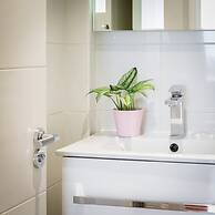 4-bedroom Villa on Marble Arch