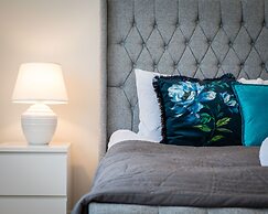 4-bedroom Villa on Marble Arch