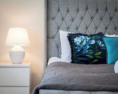 4-bedroom Villa on Marble Arch