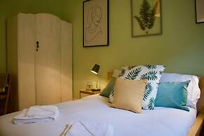 Central 3 Bedroom Next to Leafy Meadows