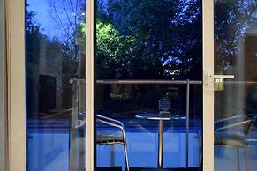 Minimal Studio With Views Over Battersea Park