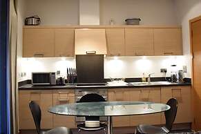 Minimal Studio With Views Over Battersea Park