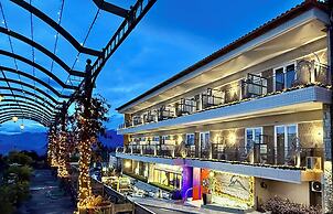 Nidimos Hotel
