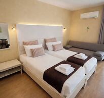 Nidimos Hotel